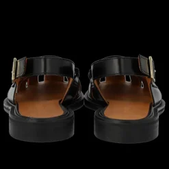 Angulus sandal