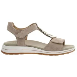 Ara Osaka-s sandal