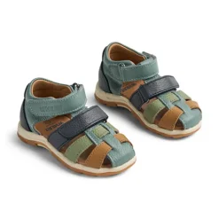 Wheat Frei sandal